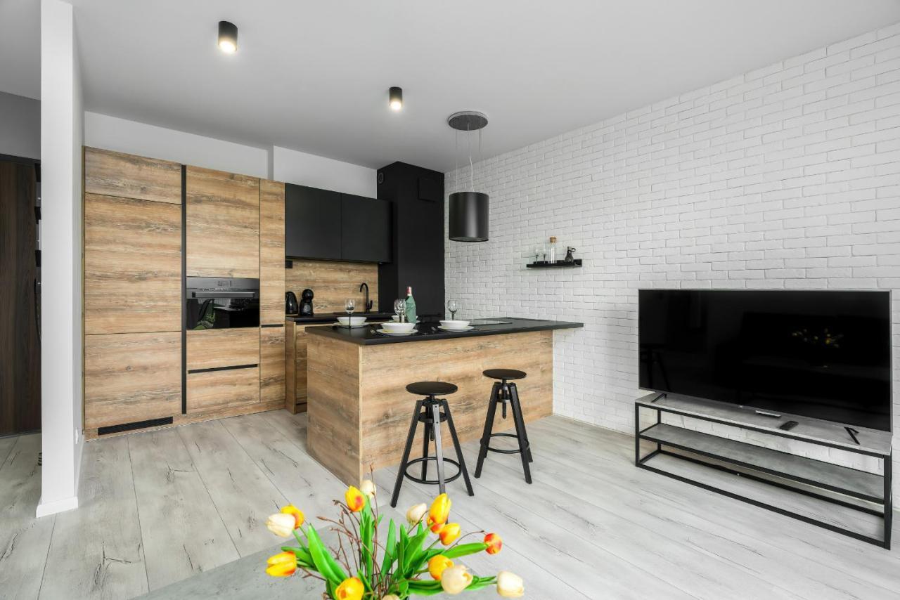 Esencja Apartments With Free Parking Garbary 104 By Noclegi Renters Poznań Zewnętrze zdjęcie
